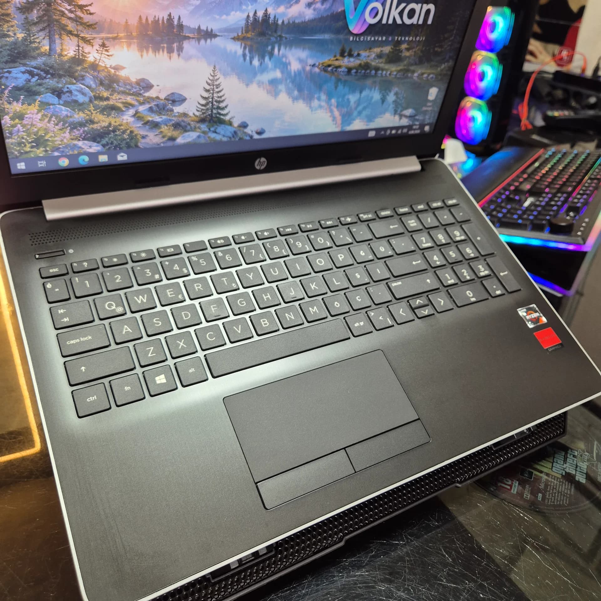 HP Laptop | Ryzen 3 | 8GB RAM | 128 GBSSD + 320 HDD SIFIRDAN FARKSIZ İKİNCİ EL LAPTOP küçük görsel 4